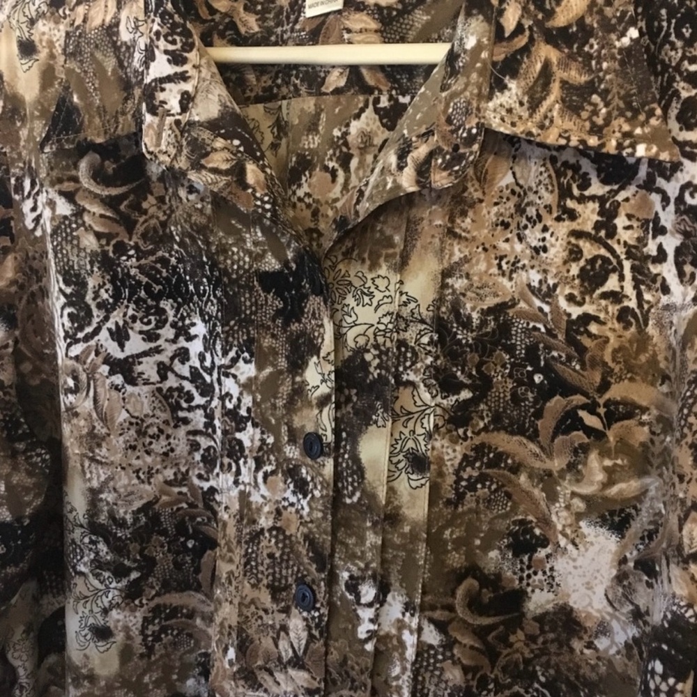 Christopher & Banks XL Neutral Floral Blouse Button Front Top - Picture 3 of 4